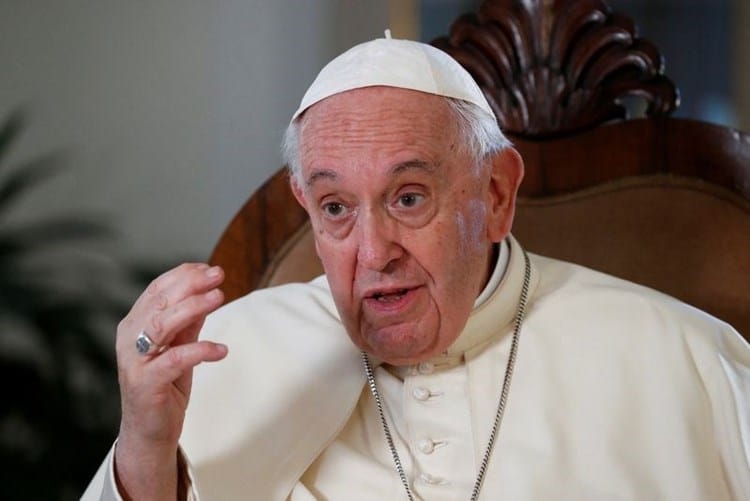 Pide Papa Francisco que se acabe la guerra y se frene la comercialización de armas