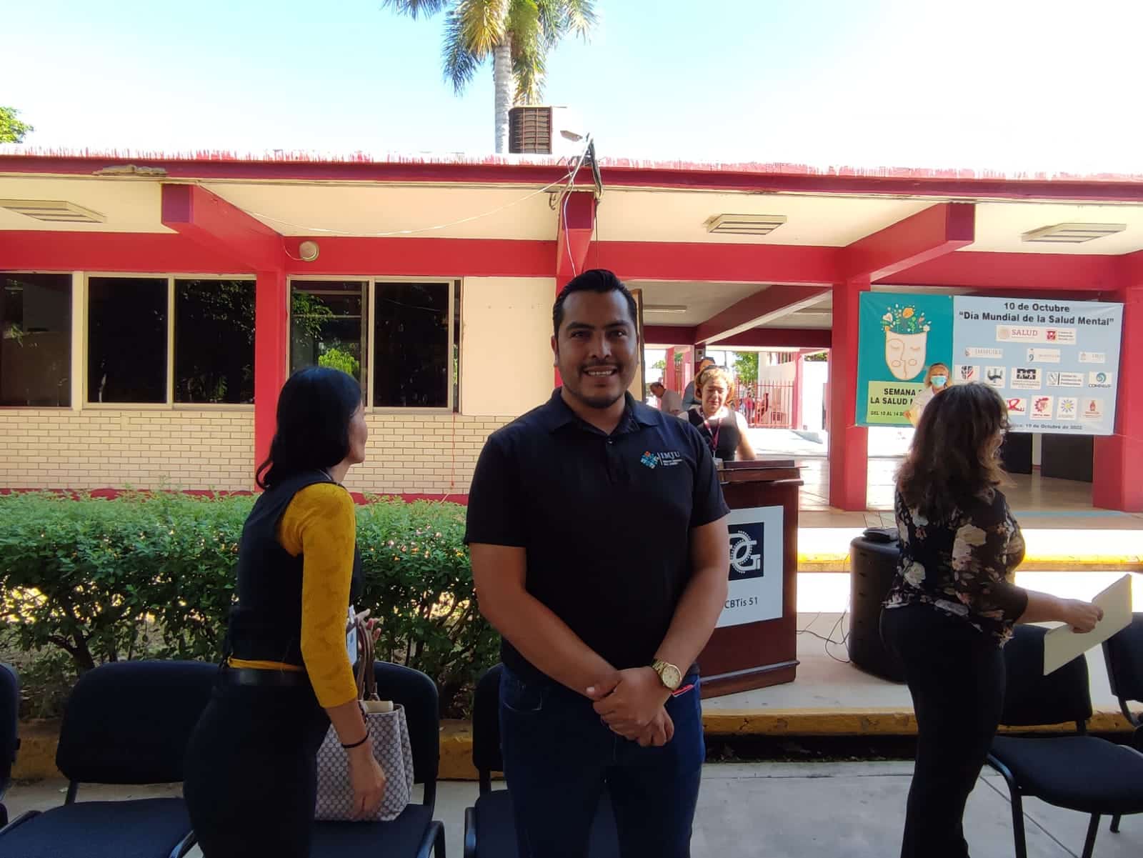Prepara Instituto Municipal de la Juventud junto a centro comercial concurso de altares de muertos entre escuelas