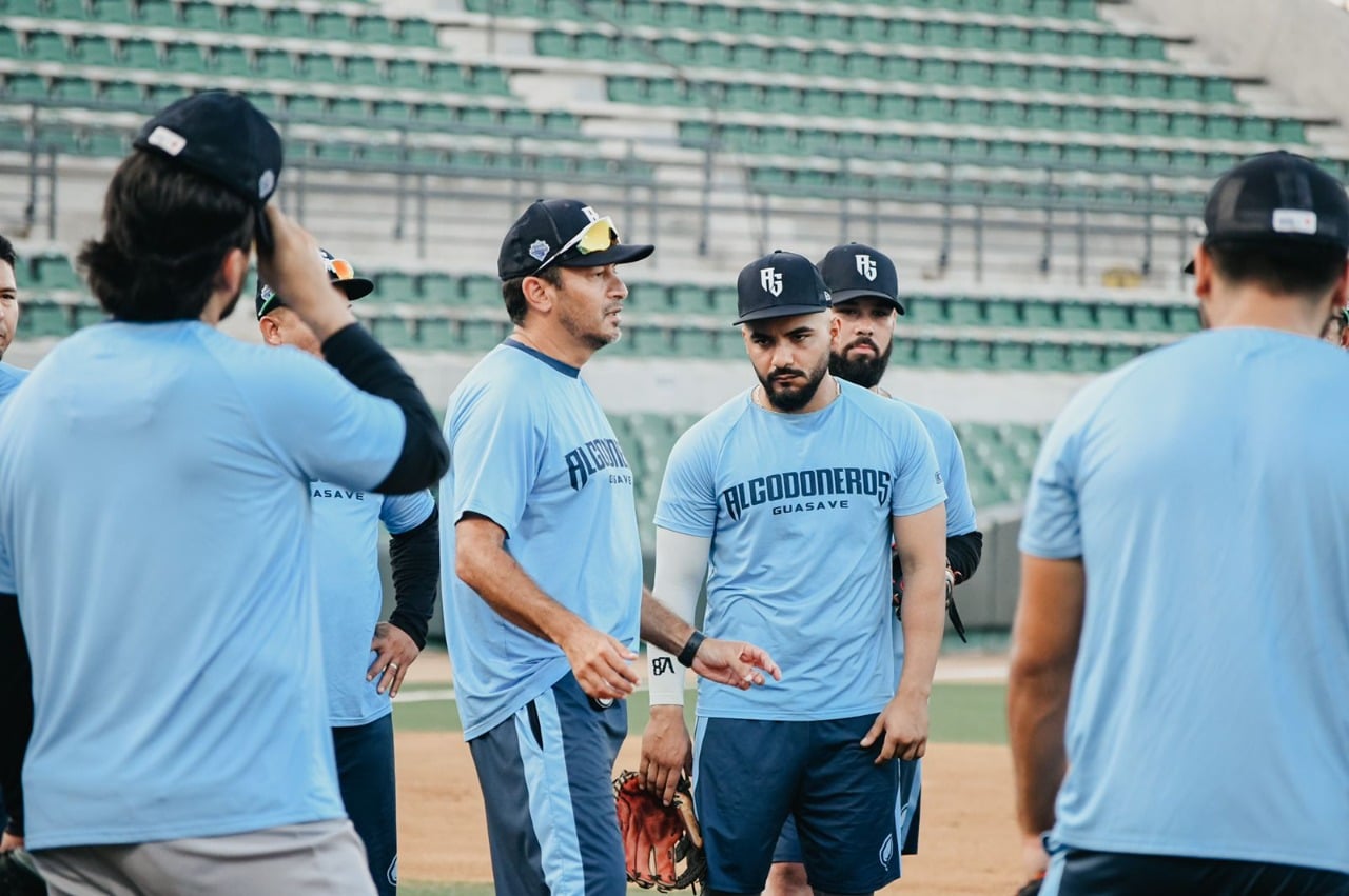 Presentación roster oficial Algodoneros de Guasave