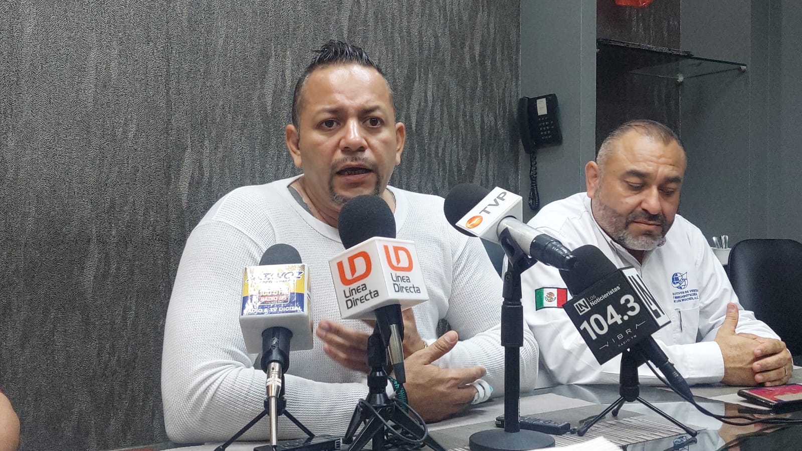 Puente no oficial son ganancias redondas para restauranteros; aumentan las ventas previo al Día de Muertos