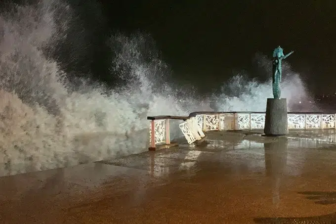 Huracán Roslyn Puerto Vallarta
