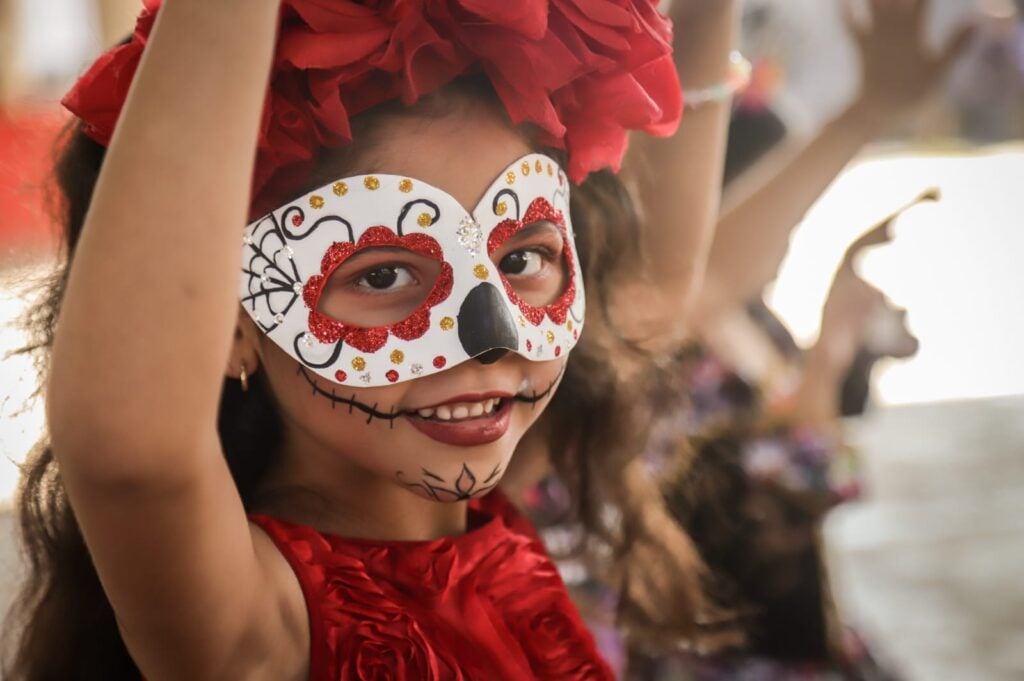 Día de Muertos Tradiciones Escuelas