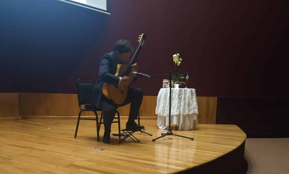 Todo un éxito concierto de Guitarra Clásica de Francisco Bibriesca en Los Mochis (6)