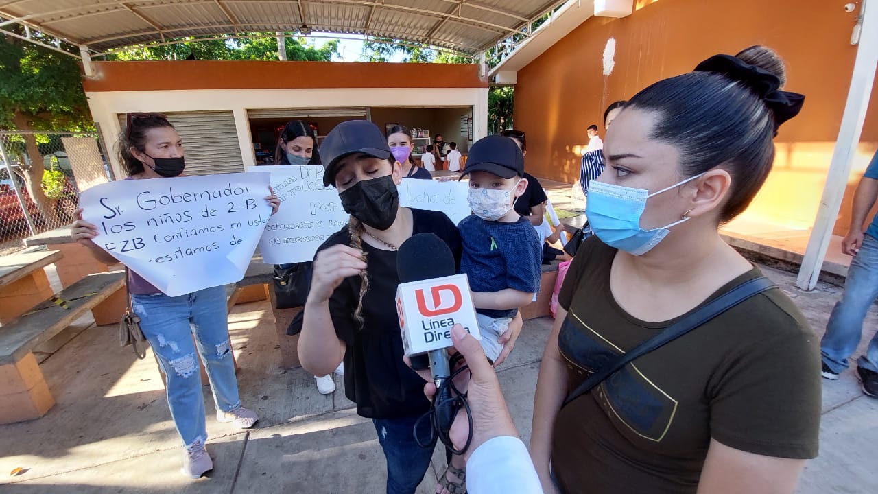 Manifestación padres de familia