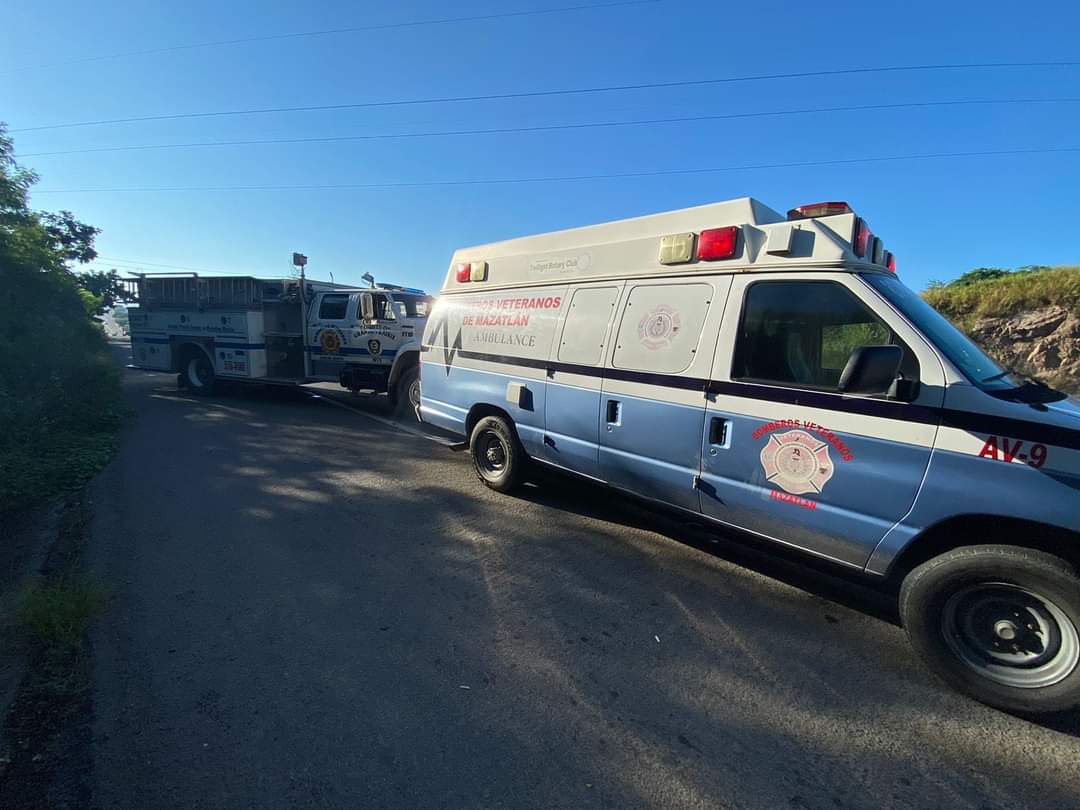 Sin lesiones de consideración resulta motociclista tras choque en Mazatlán