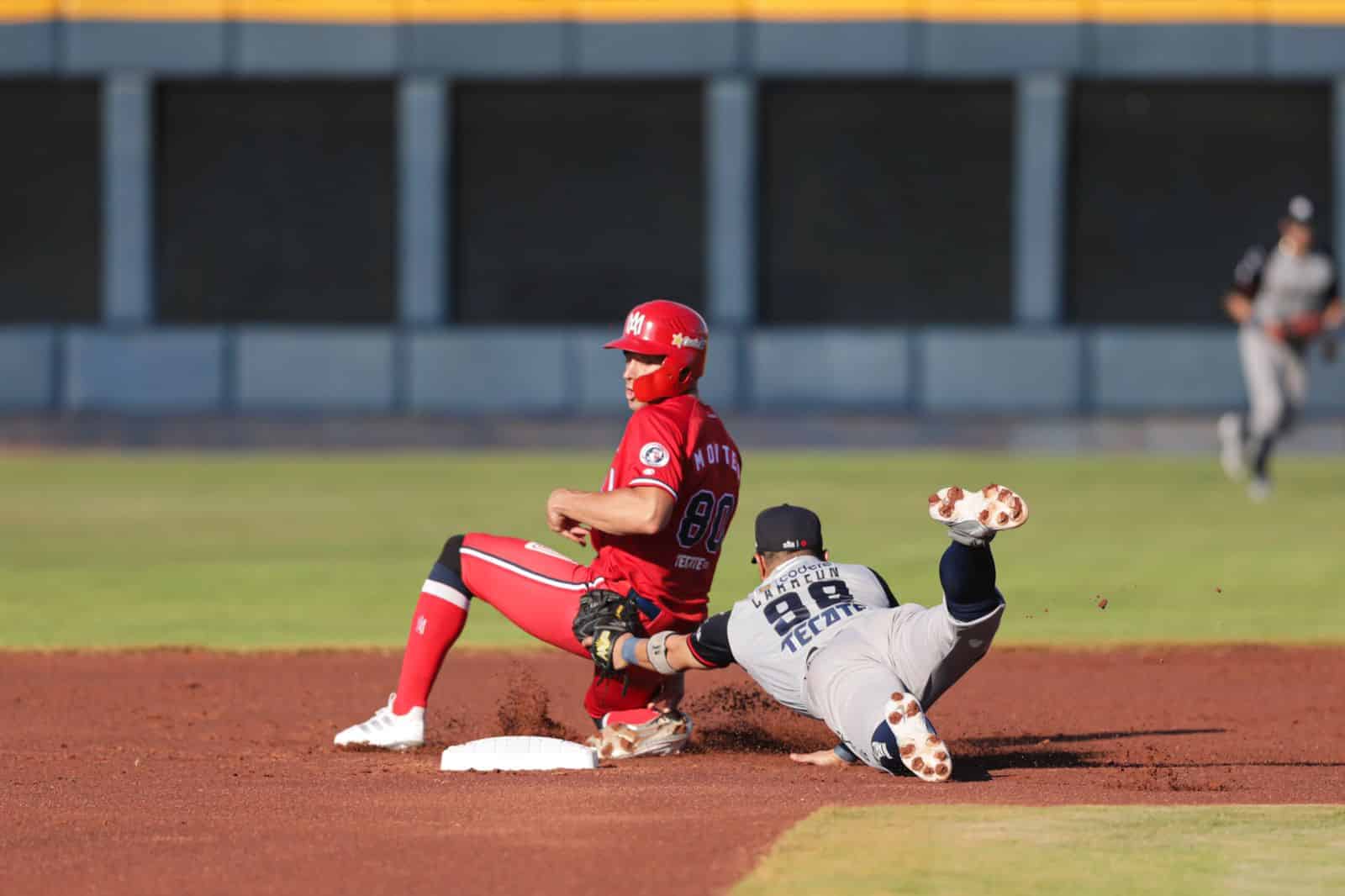 Figura culiacanense Norman Elenes en doble triunfo de Sultanes