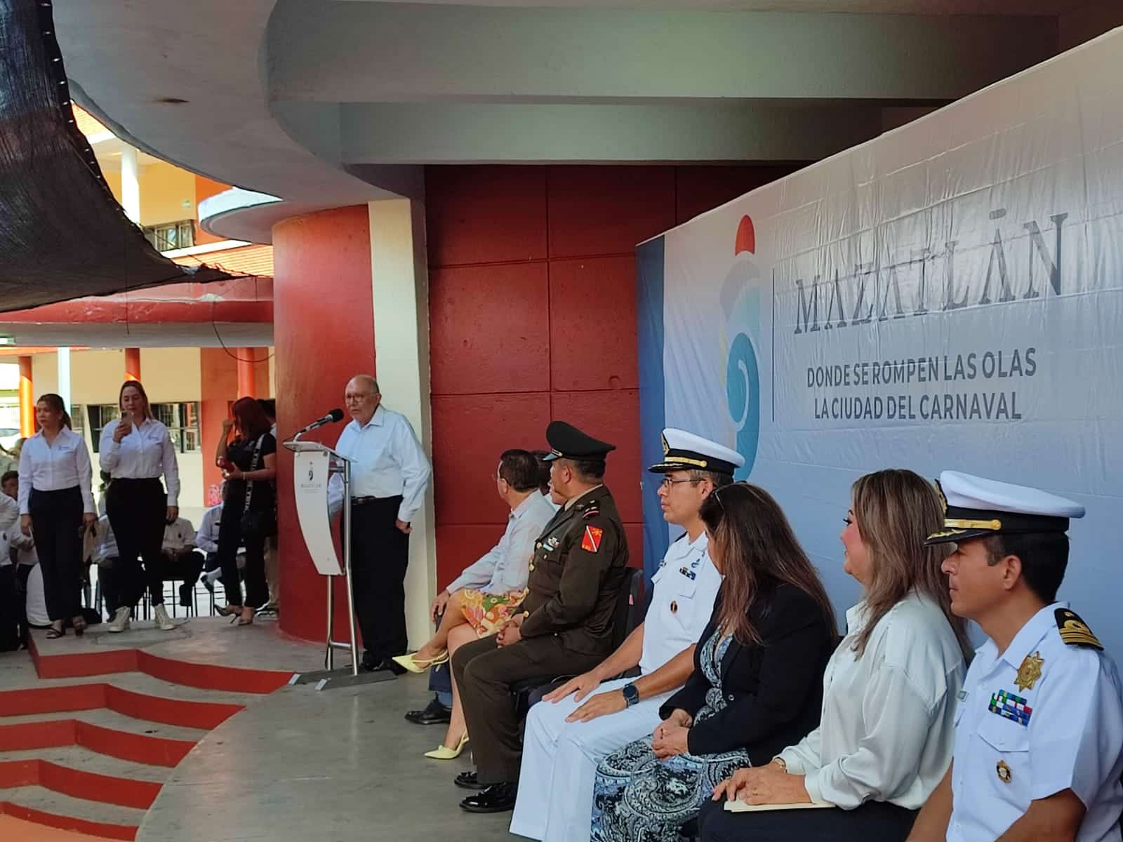 Lunes Cívico en Mazatlán