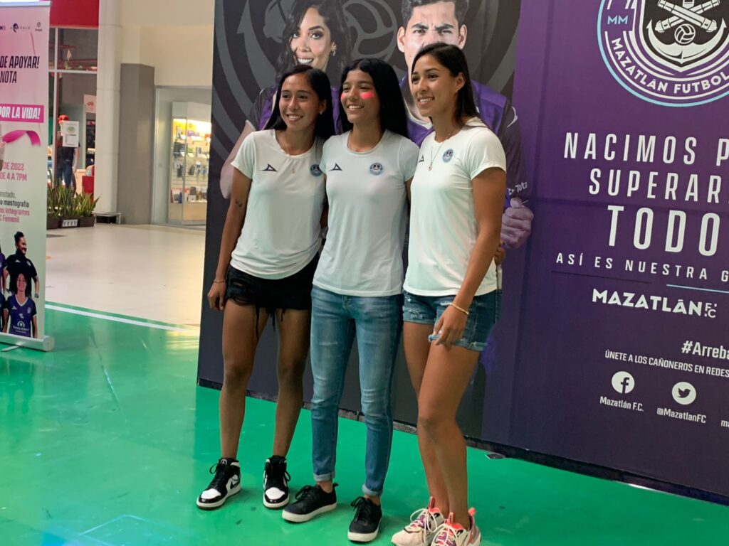 ¡Goles de esperanza! Mazatlán FC se suma a la causa por el cáncer de mama; son unos héroes