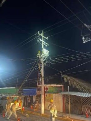 Restablece CFE al 63% el suministro eléctrico de usuarios afectados por Roslyn en Jalisco, Nayarit y Sinaloa