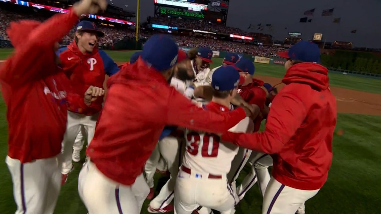 ¡Impresionante! Bryce Harper impulsa a los Phillies a la Serie Mundial