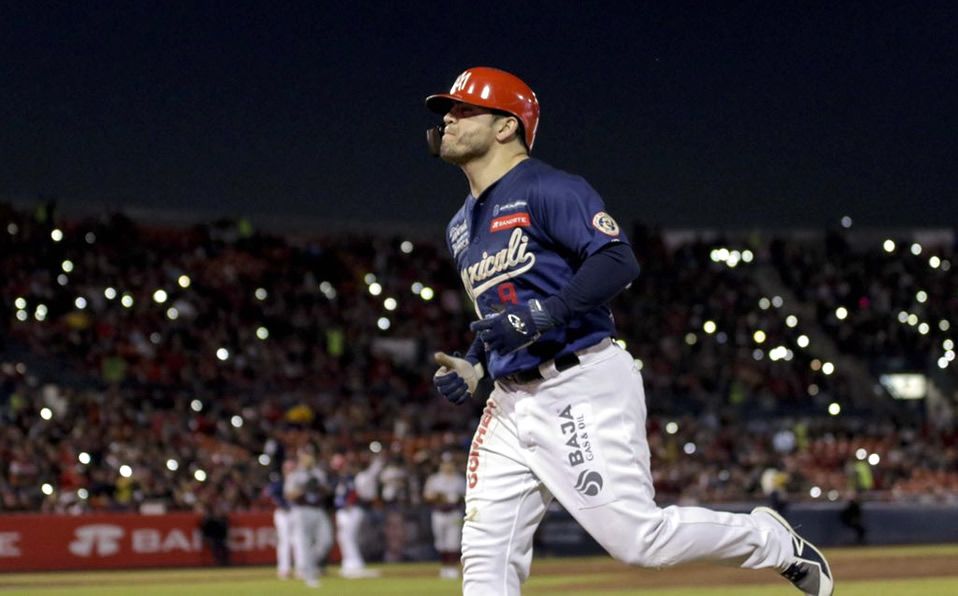 ¡Uno de los bats más “calientes” de la LMP! Quiere levantar la corona ante su gente
