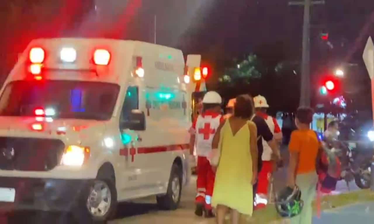 ¡Será divertido, decían! Carreritas entre repartidores de Mazatlán, termina en el hospital