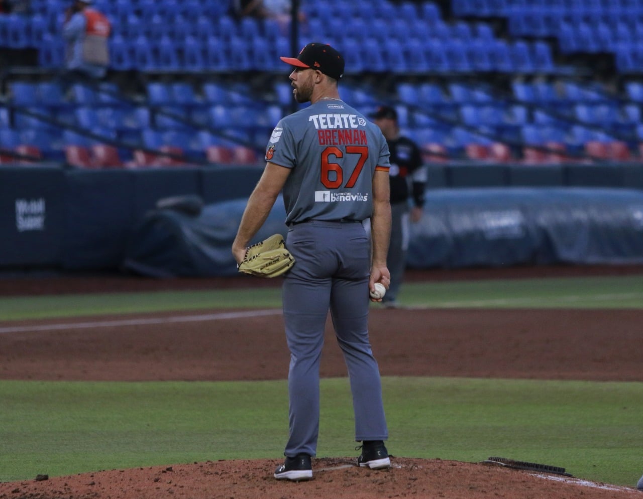 ¡Siguen siendo los reyes! Naranjeros gana tercera serie consecutiva y es líder