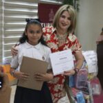 Entrega de diplomas en Concurso Nacional de Cultura Turística