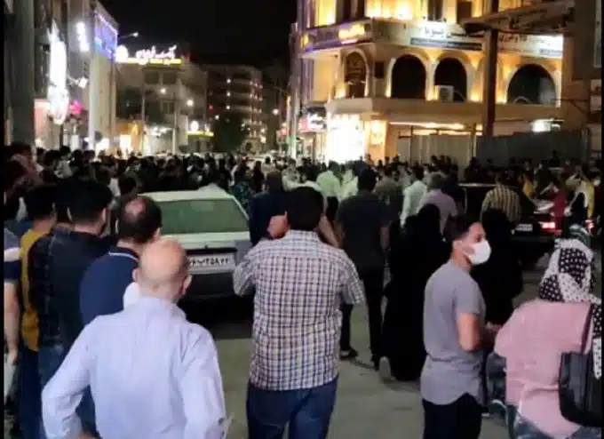 Manifestantes en Irán