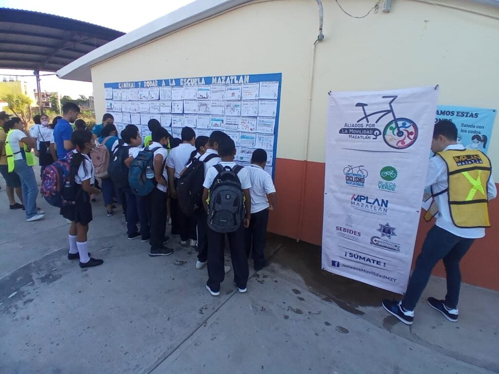 Caminar y Rodar a la Escuela