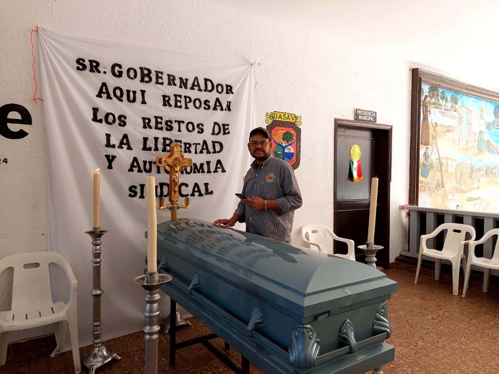 féretro de protesta