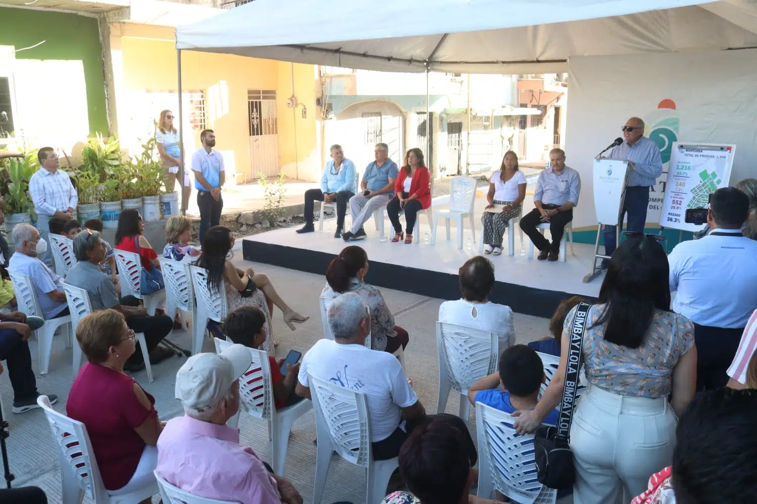 Medio siglo de espera; ahora ya tienen pavimentación en la Montuosa, celebran vecinos