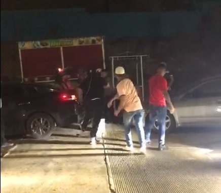 Topolobampo convertido en centro de peleas; hombres y mujeres se lían a golpes
