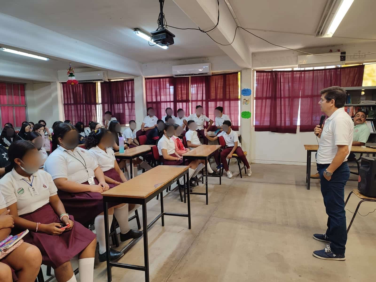 realiza jornada de talleres preventivos en diversos delitos