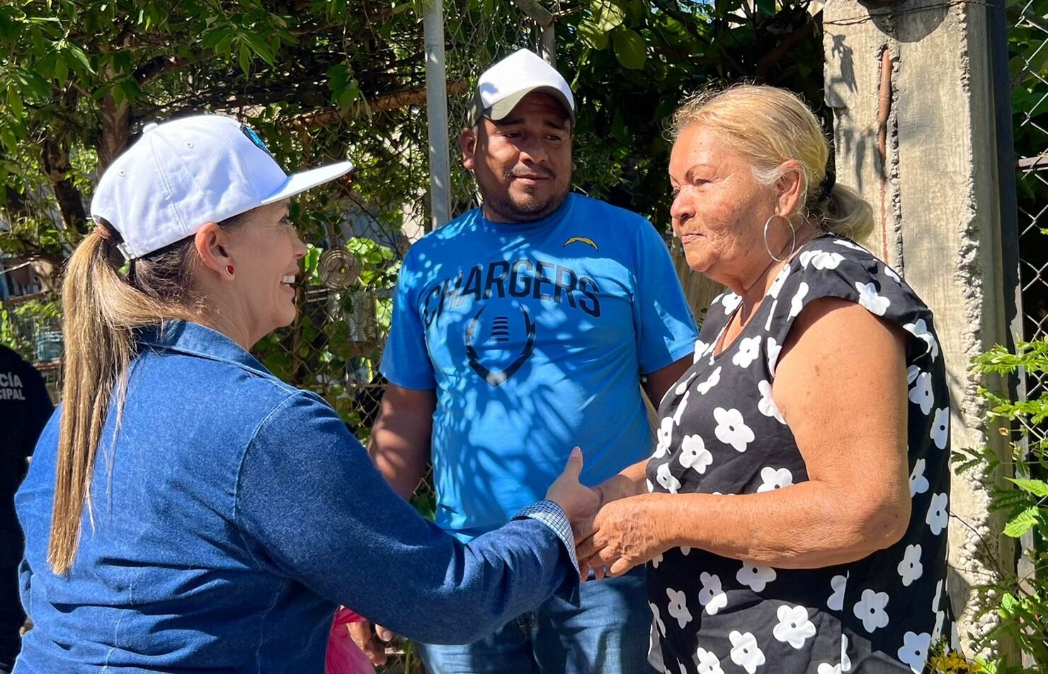 ¡Escuinapa abraza a Acaponeta! Llevan alrededor de 5 toneladas de víveres a damnificados por Roslyn