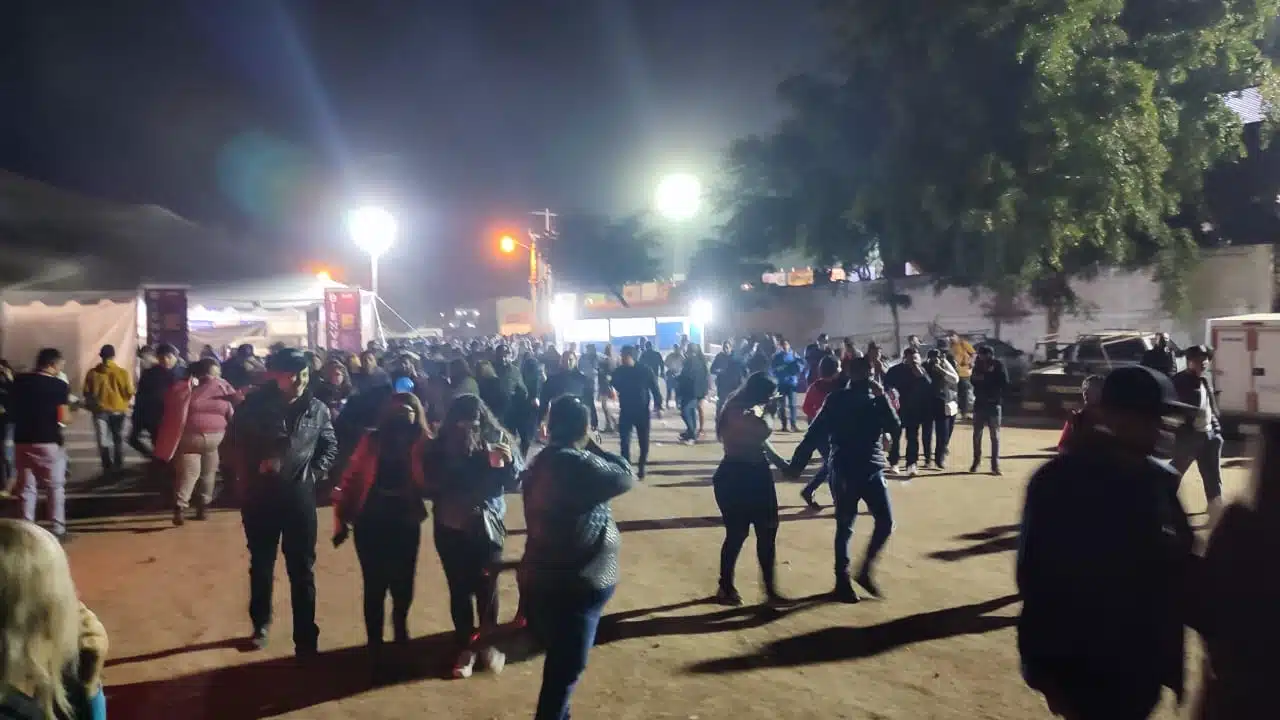 Fuga de amoniaco en Feria de Guamúchil