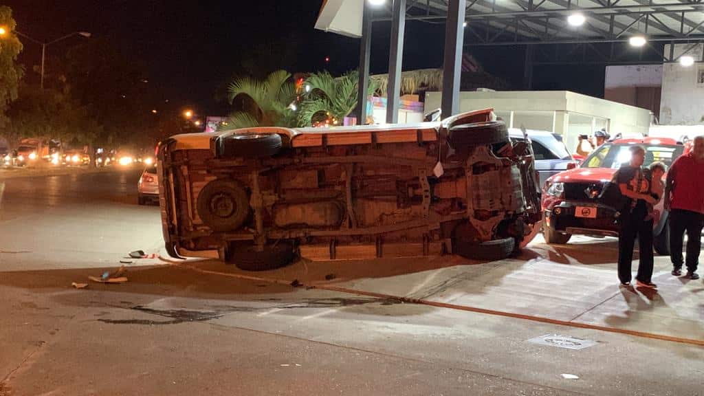 Choque en fraccionamiento Alameda en Mazatlán