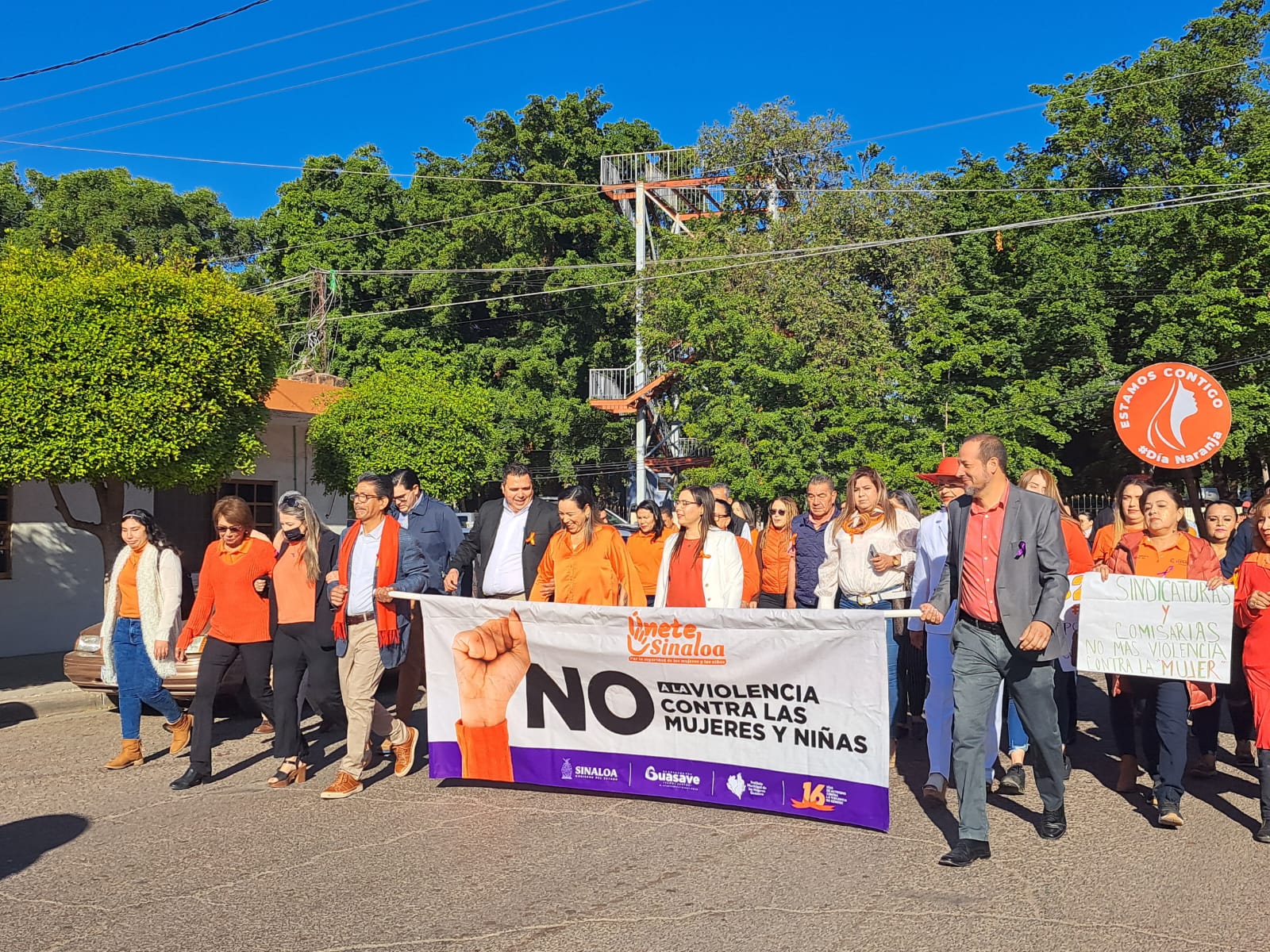 Con marcha conmemoran Día Internacional de la Eliminación de la Violencia contra las Mujeres