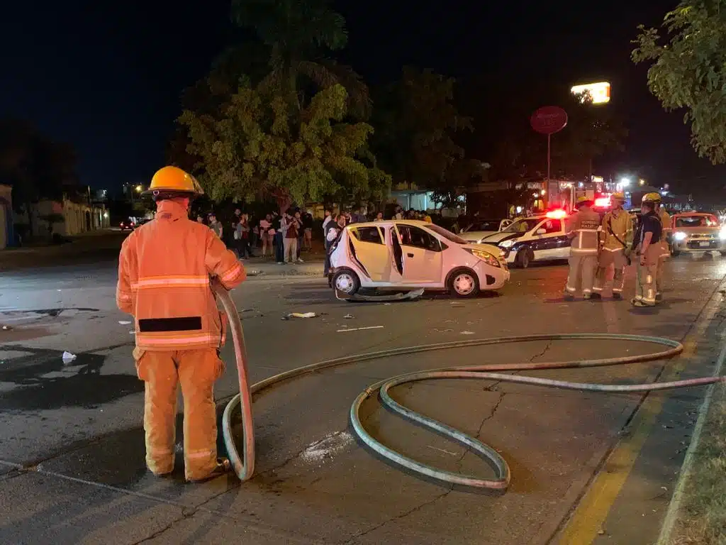 Choque en fraccionamiento Alameda en Mazatlán