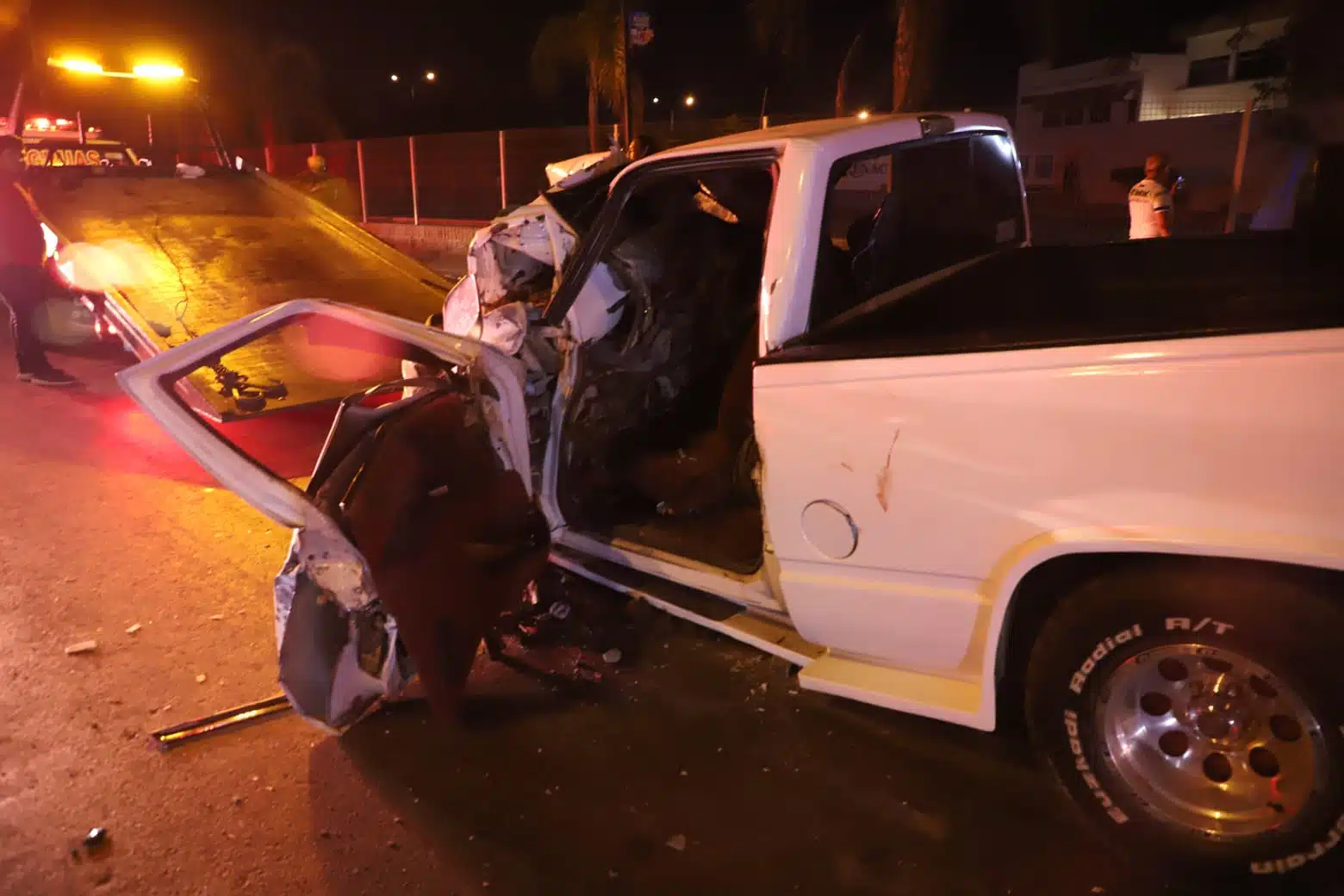Accidente Mazatlán, Camioneta Chevrolet