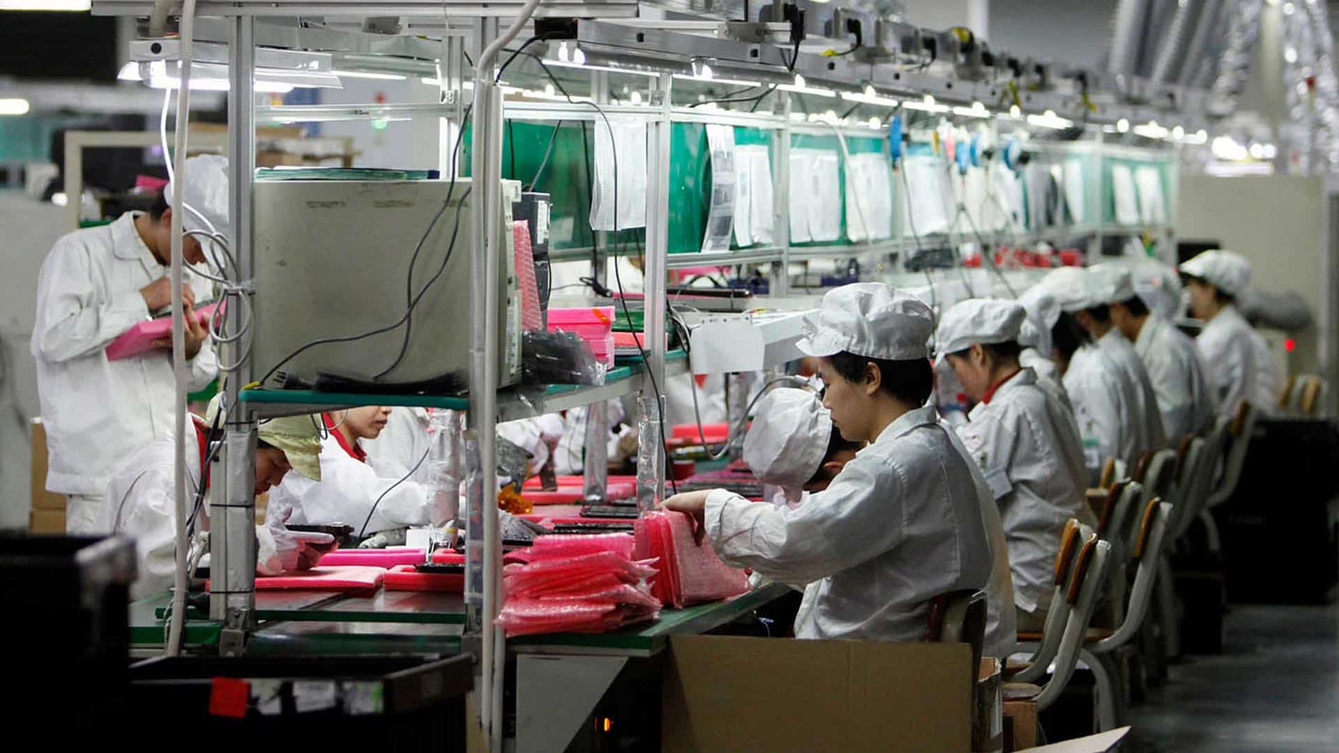 Ante duras restricciones, trabajadores de Apple se revelan; llevan un mes en confinamiento