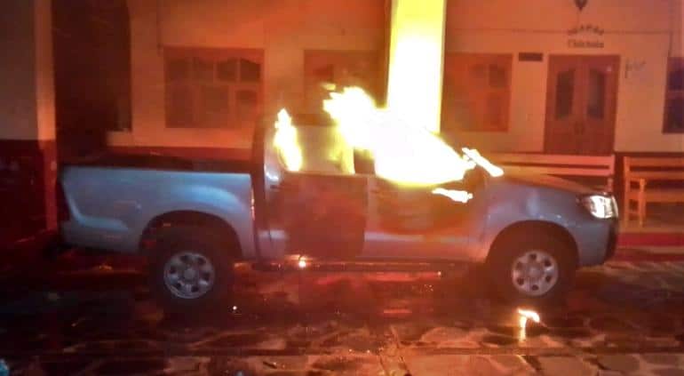 Pobladores queman camioneta a falta de suministro de agua ¿Qué reclaman?