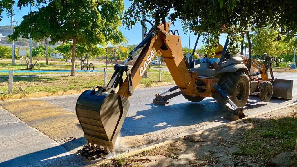 Comienza Obras Públicas con retiro de topes mal ubicados en Mazatlán (4)