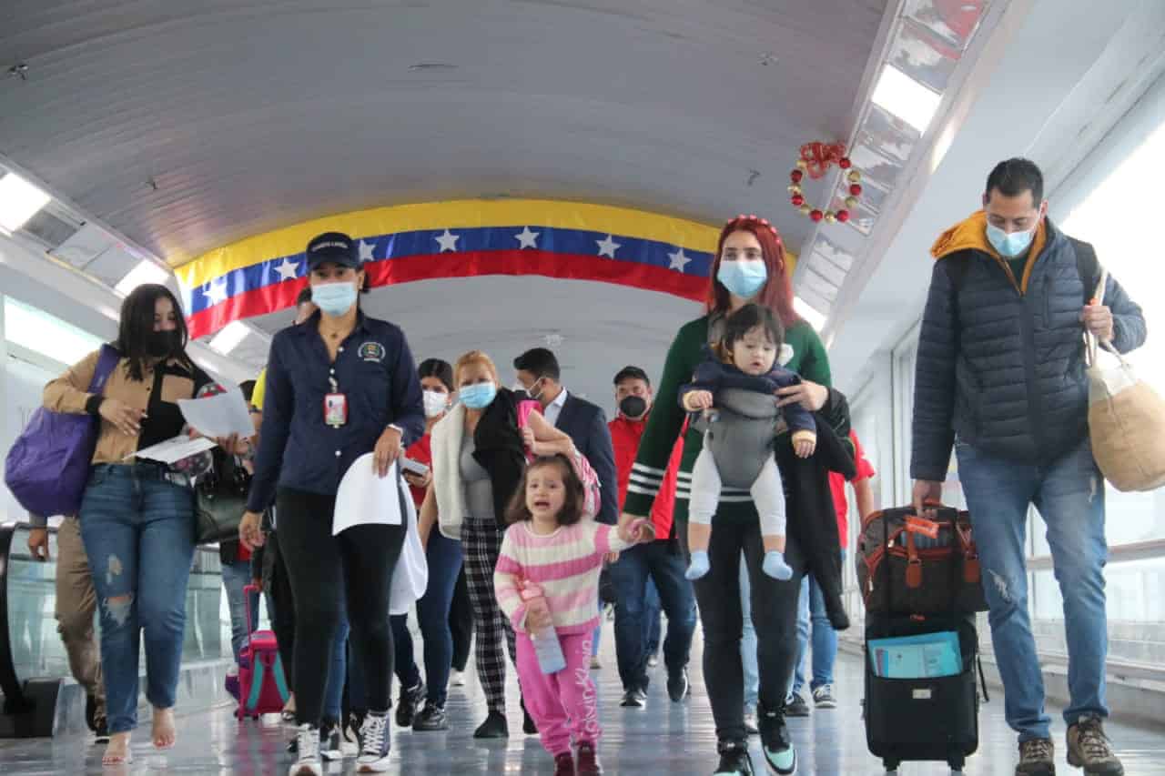 Con programa Plan Vuelta a la Patria, migrantes viajan de regreso a Venezuela