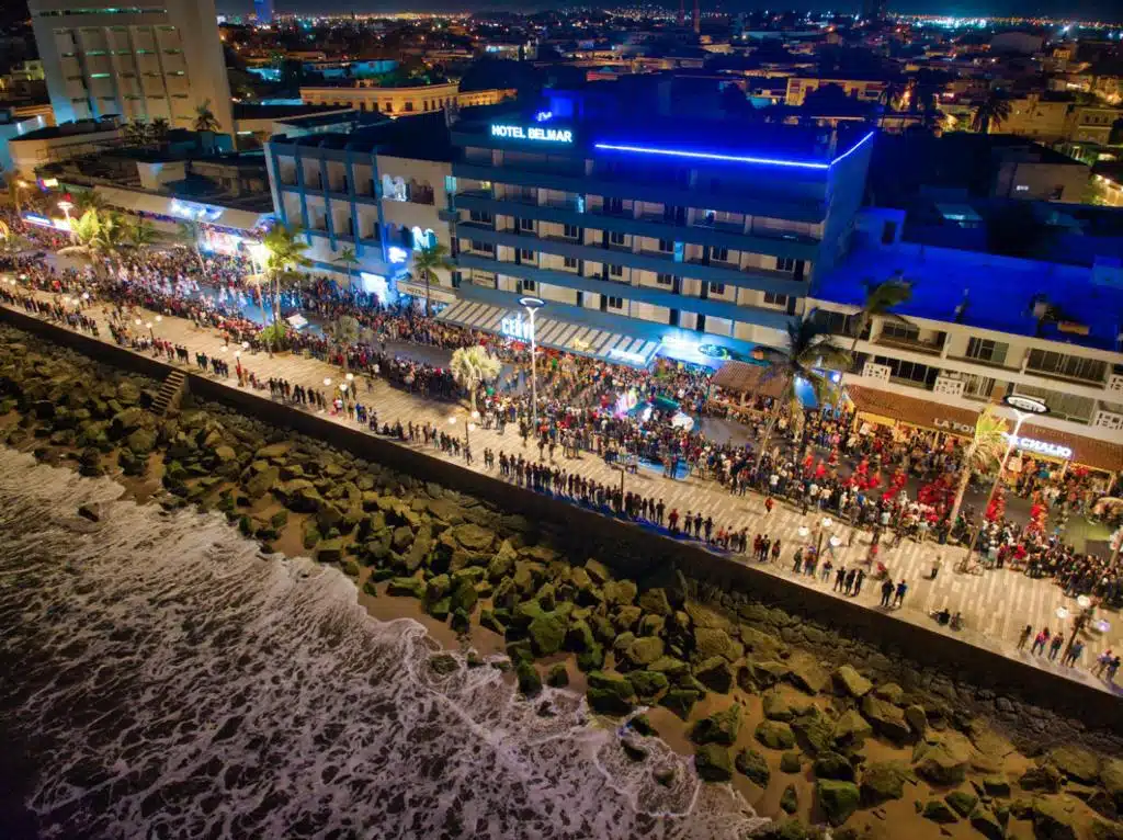 Día de Muertos, Desfile Mazatlán