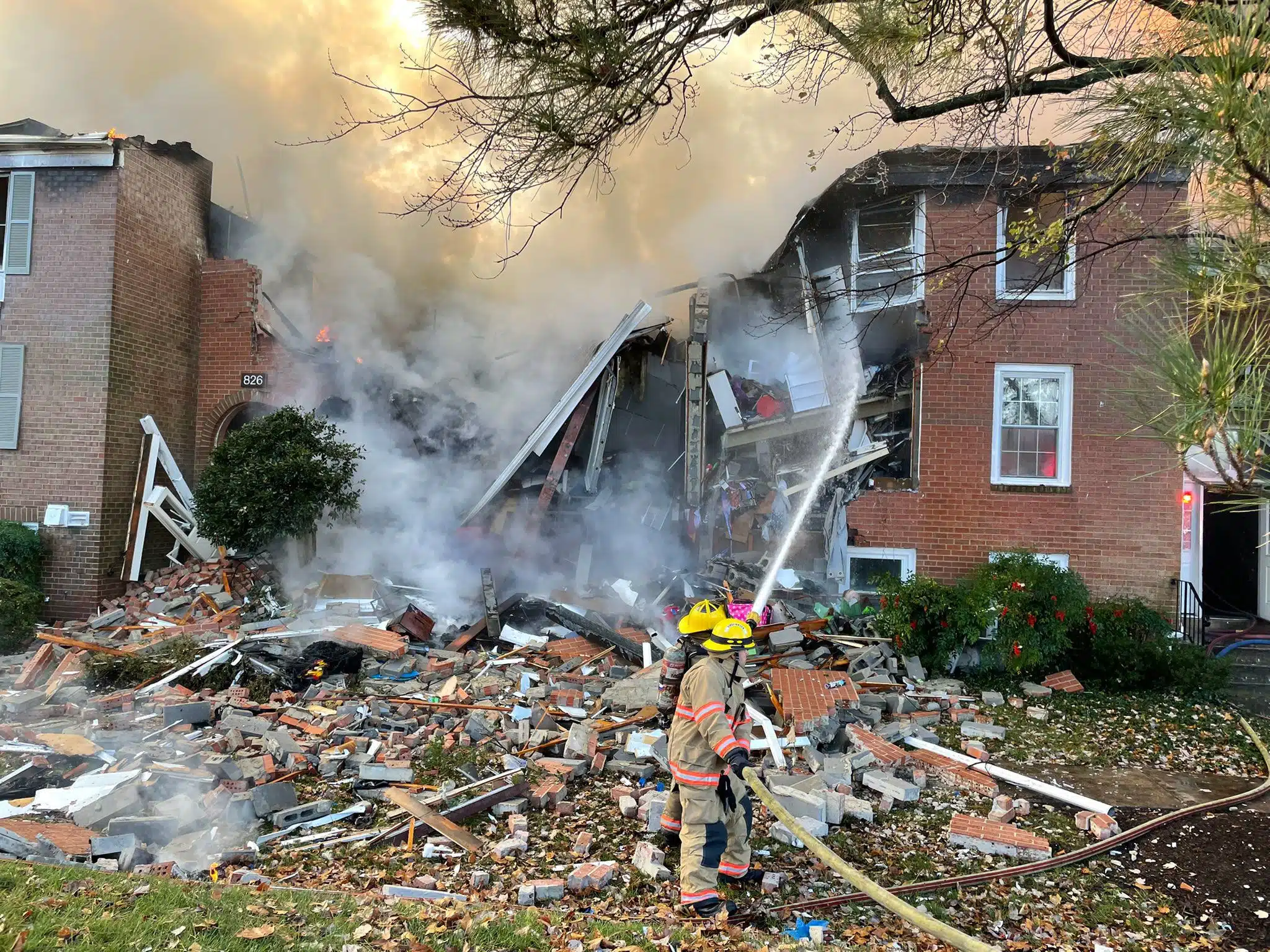 Fuerte explosión deja 10 lesionados en Maryland, EU