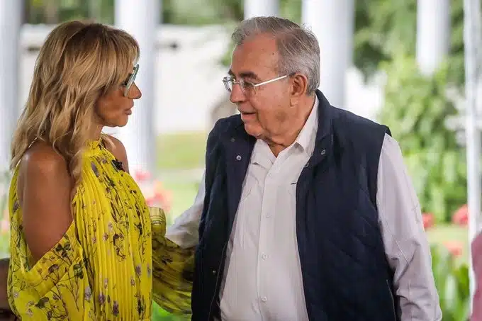 Gobernador Rocha Moya y Adela Micha