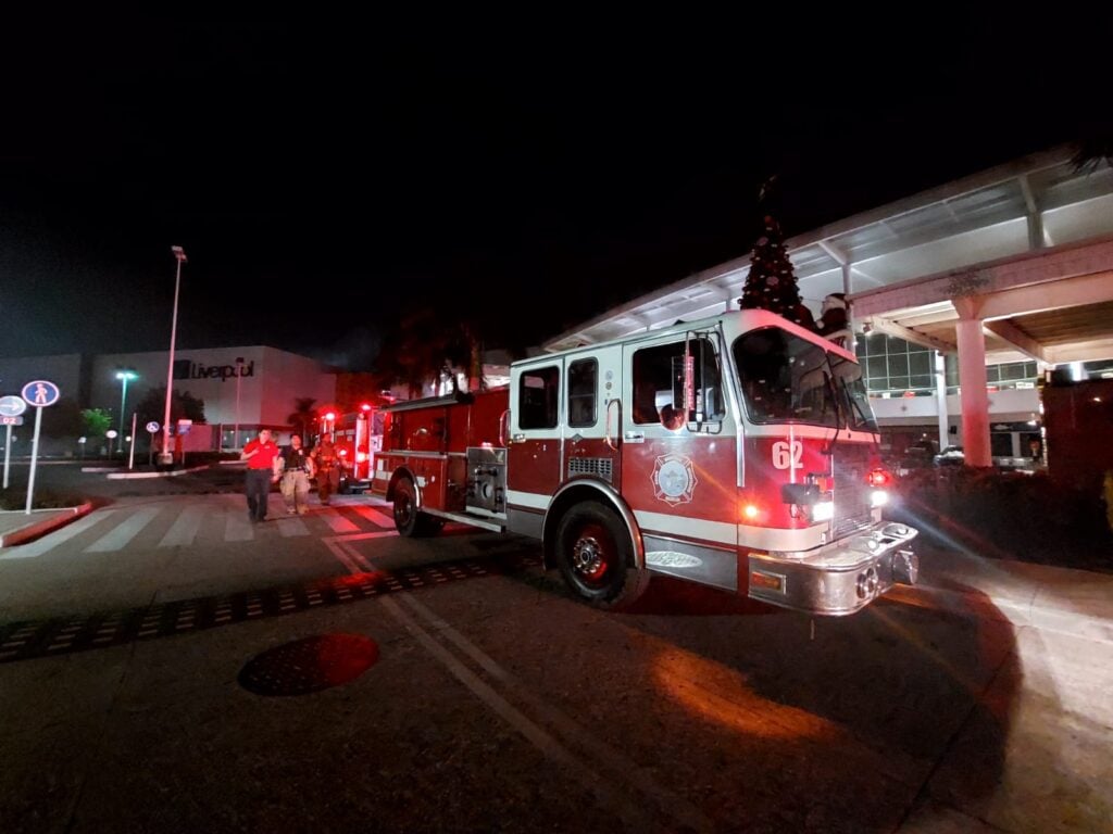 Incendio Galerías Mazatlán