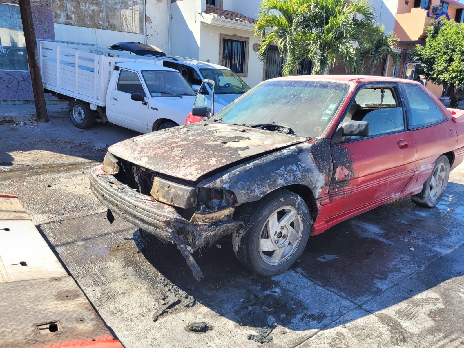 Incendio de carro en Los Mochis