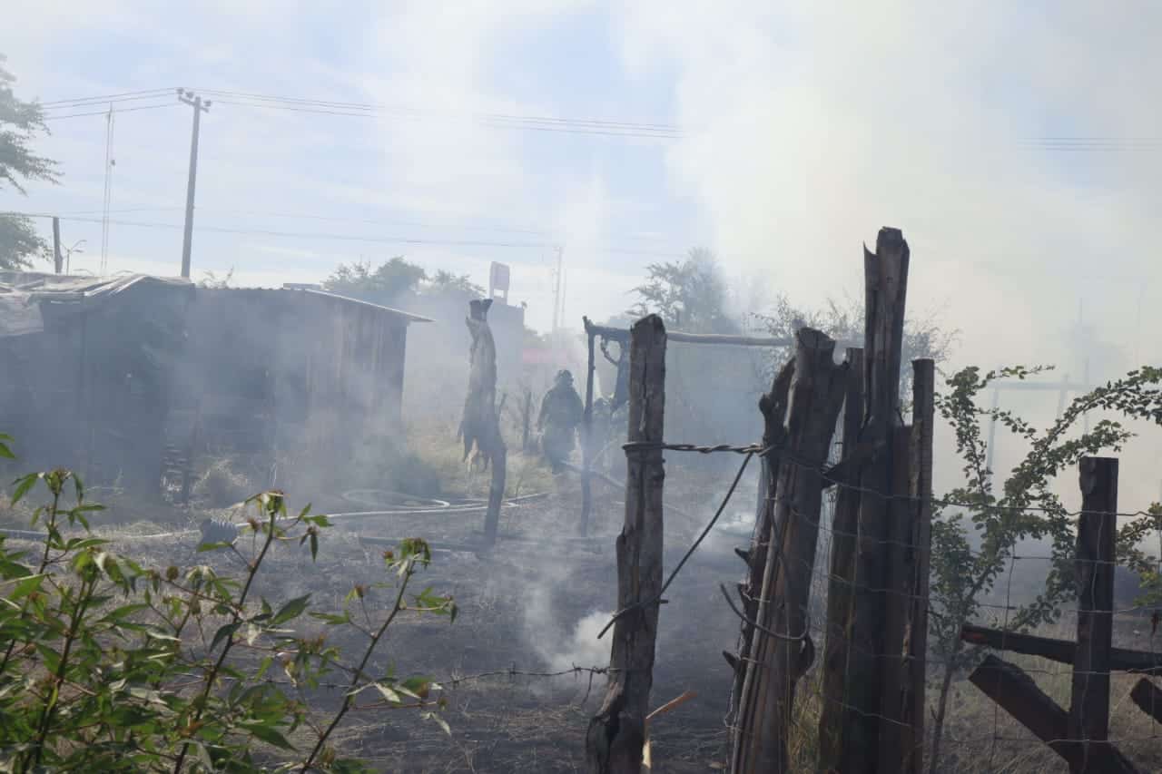 Incendio en casa de invasión