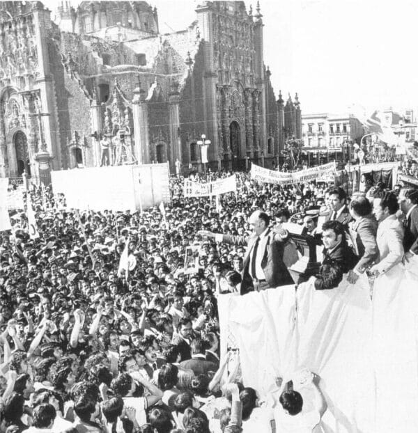 López portillo AMLO marcha