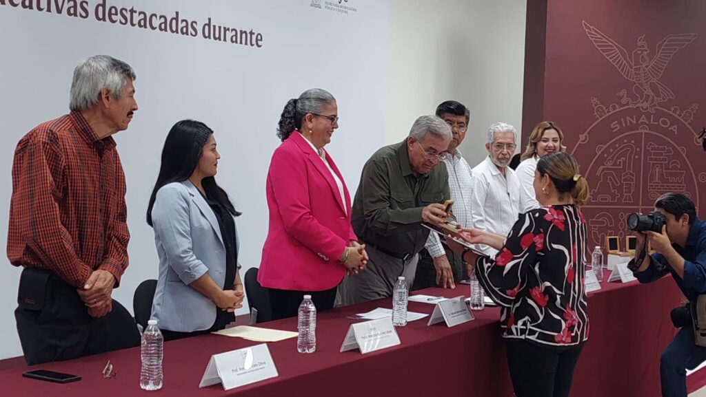 Reconocimiento Mestros SEPyC Pandemia COVID-19 Sinaloa