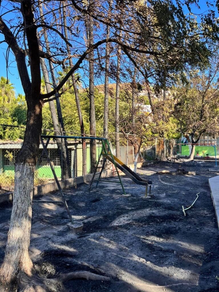 Recuentan daños en escuelas quemadas en Topo 