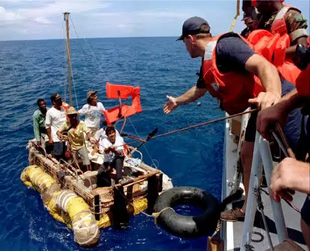 Reportan un muerto tras naufragio de migrantes en costas de Florida