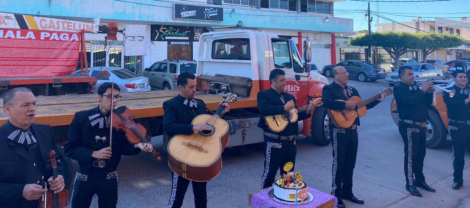 Rosario Baca-festeja-imss-le-debe