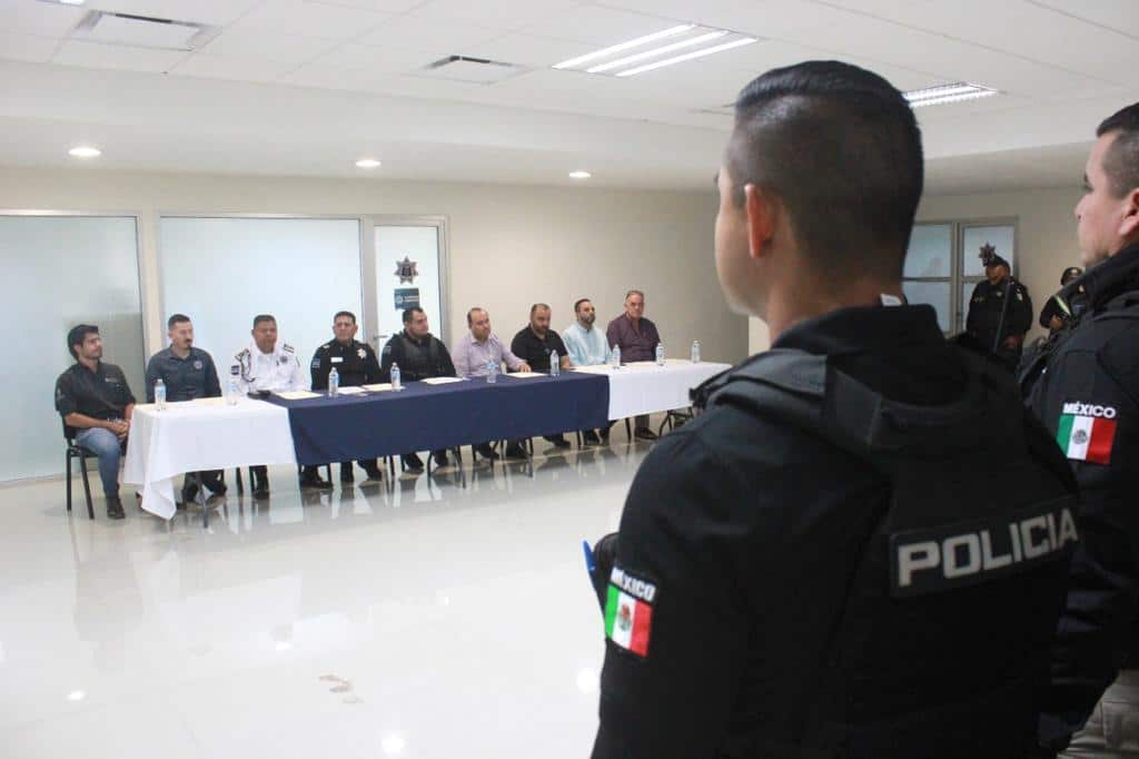Verifican bitácoras de las unidades