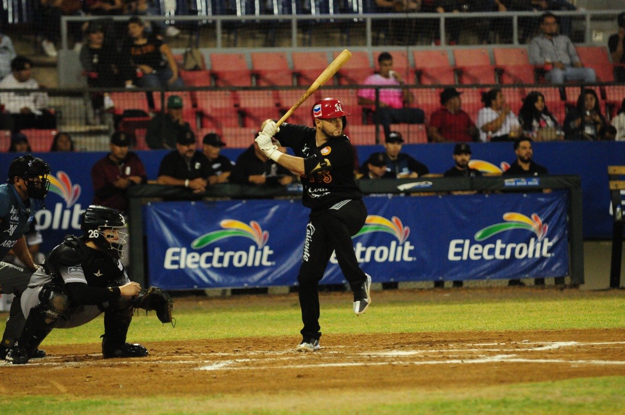 ¡Paliza de Mayos a Tomateros! Los Guindas sufren en Navojoa
