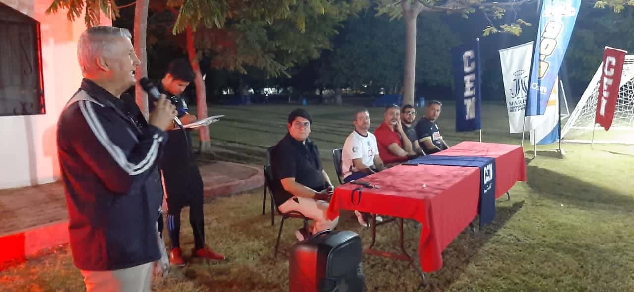 ¡En Los Mochis! Arrancó el atractivo 1er Gran Torneo de Fútbol de Padres de Familia