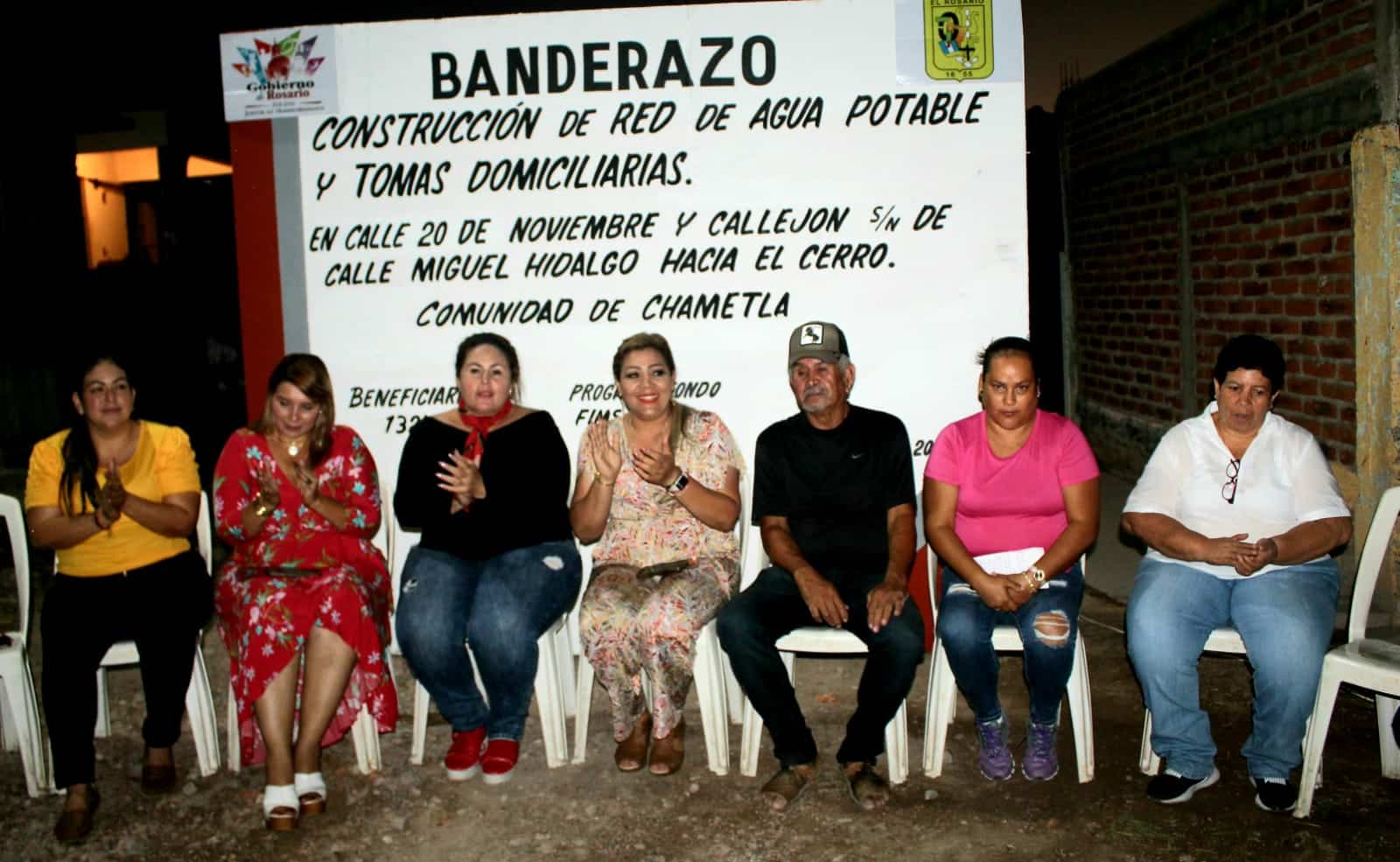 Dan banderazo para habilitar red de agua en Chametla