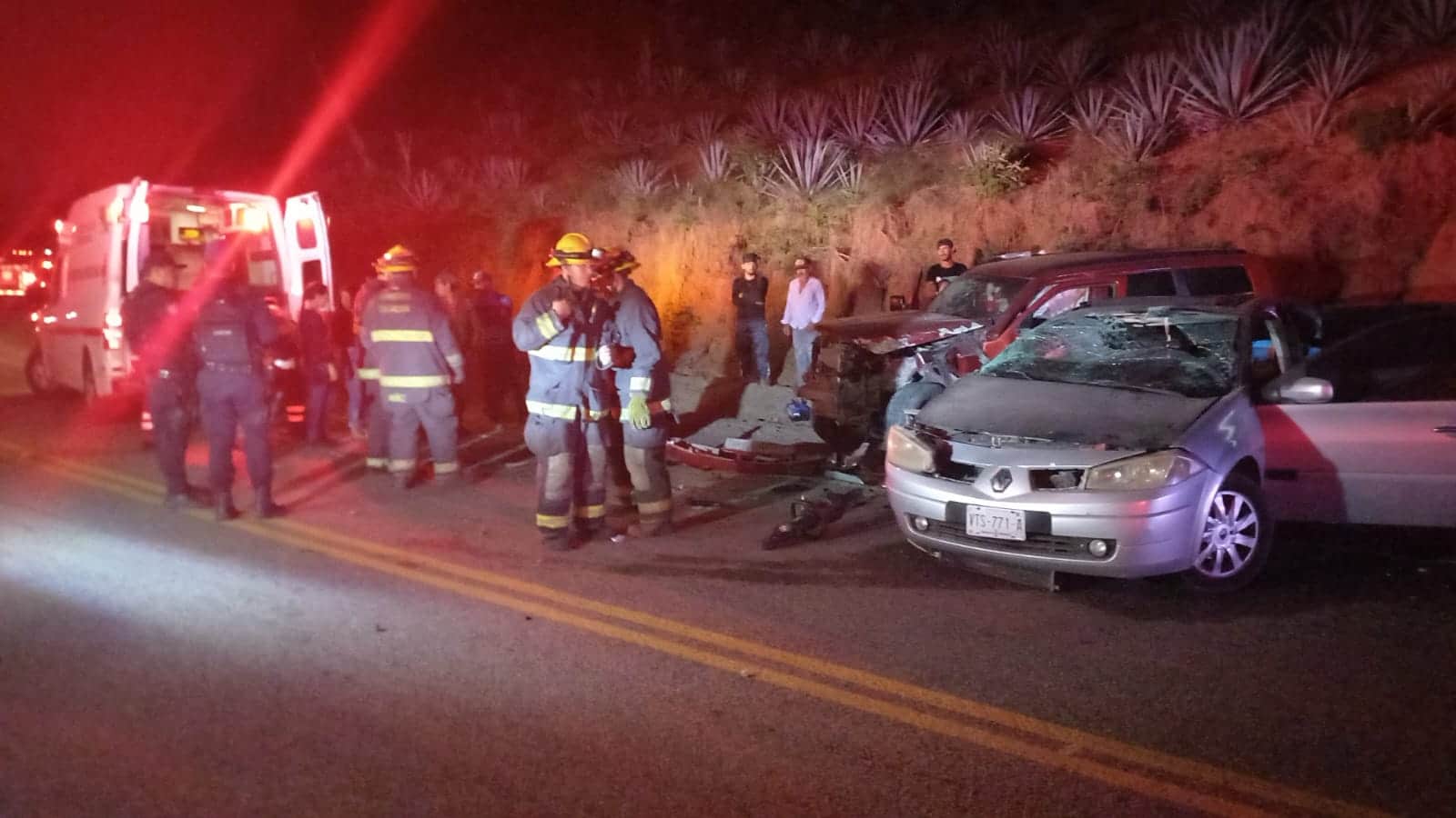 Fuerte Accidente Se Registra Choque En Carretera Rumbo A Imala En Culiac N Hay Al Menos